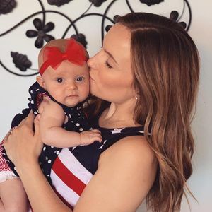 Meet your Posher, Halli